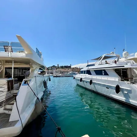 Apartments, * Cannes